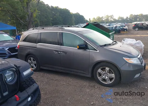 2013 Honda Odyssey Touring/Touring Elite из США, поврежденный, VIN 5FNRL5H96DB062427